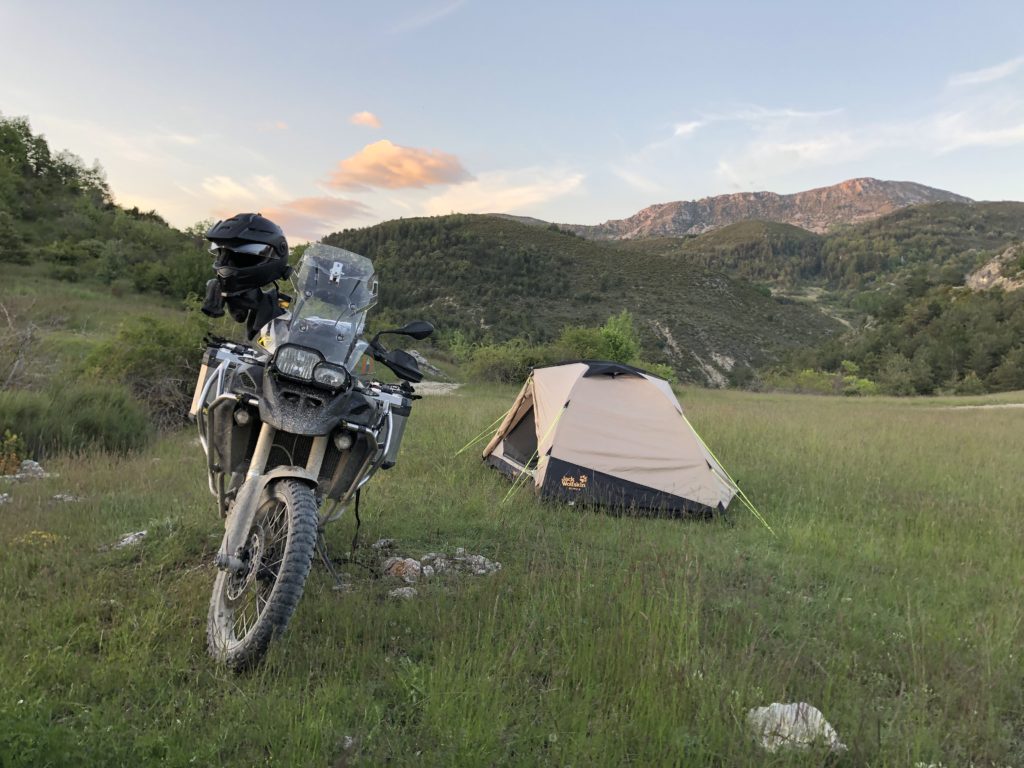 Motocamp in den Westalpen