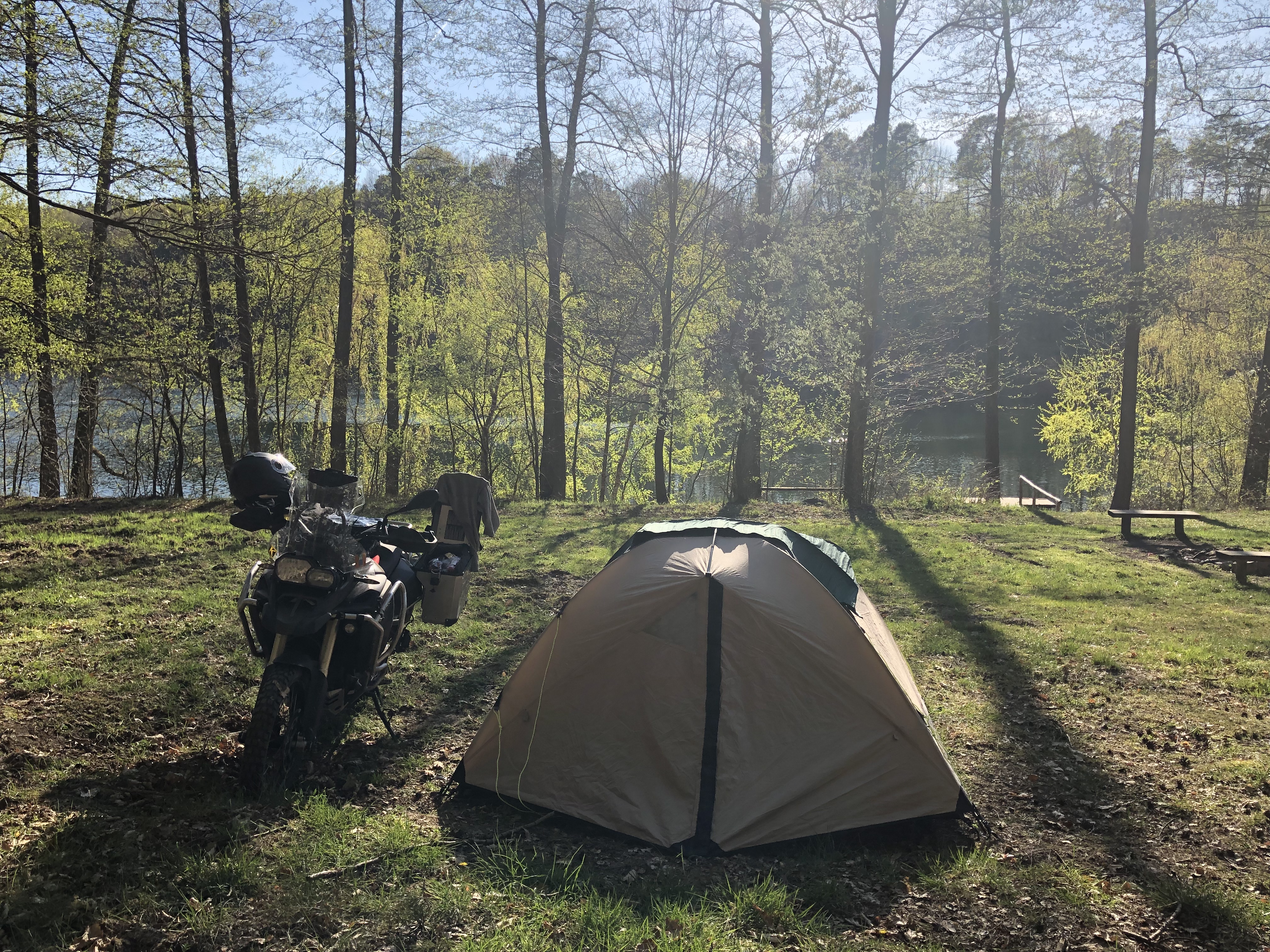 Biwak am See auf dem Transeurotrail Polen