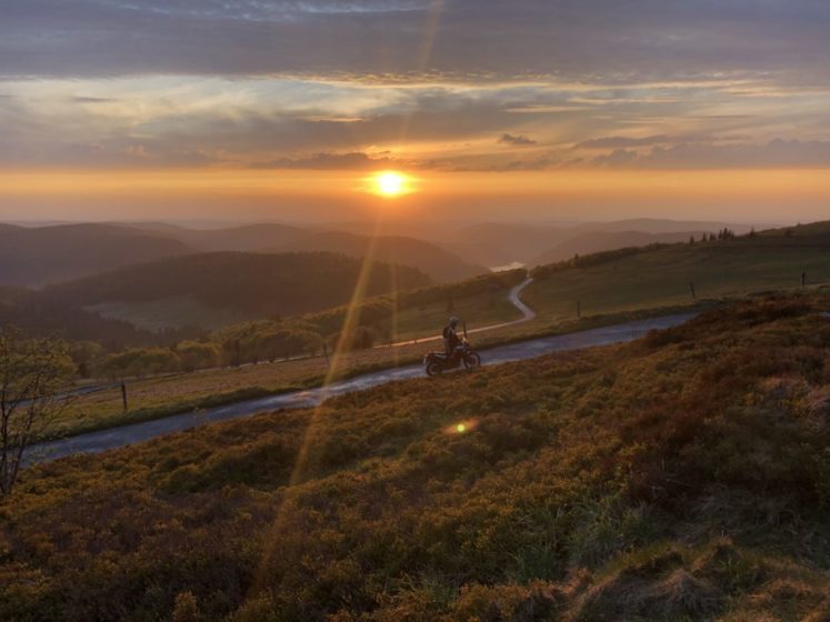 Vogesen Motorrad Sonnenuntergang