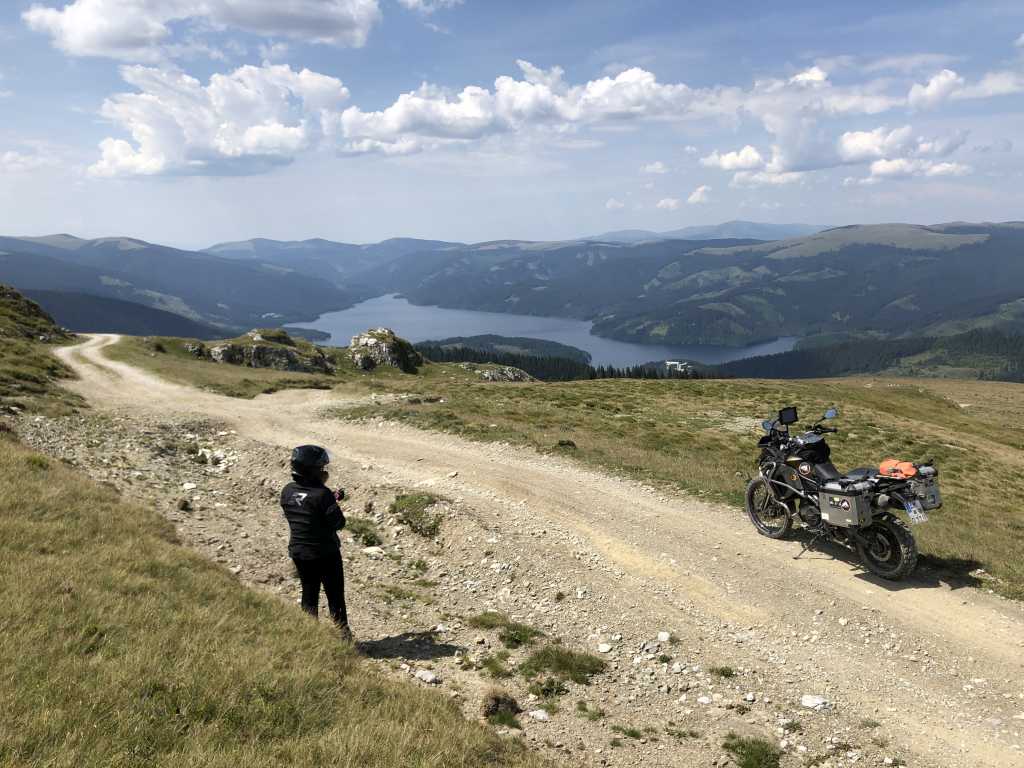 Wir wollten nach Rumänien. Enduro fahren. Land und Leute kennenlernen. Vorurteile beseitigen und das Land bereisen.