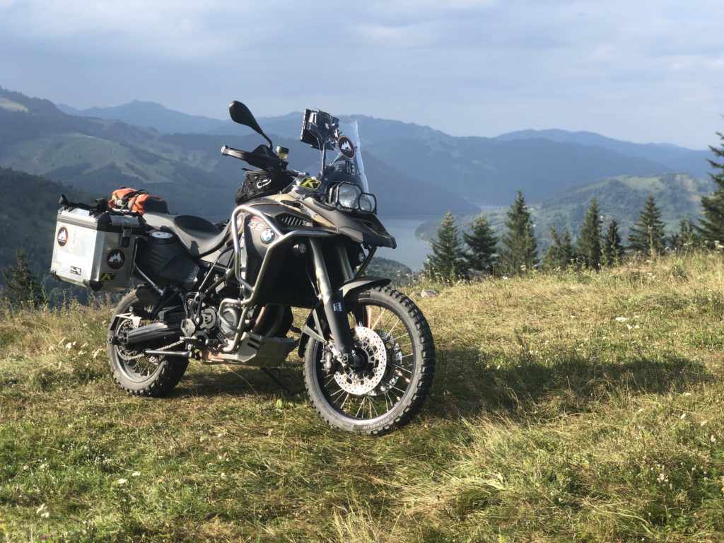 theglobeexplorer F800gs ADV vs. Husqvarna Norden 901