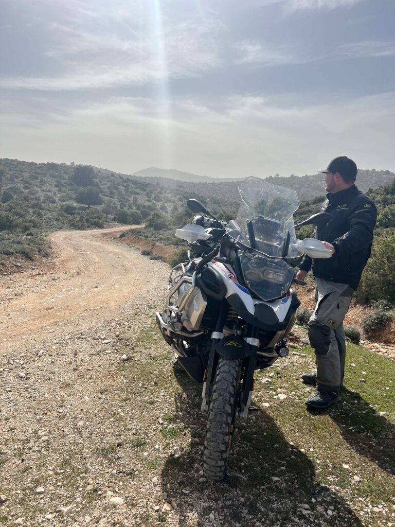 theglobeexplorer - Sardinien - Enduro Wandern